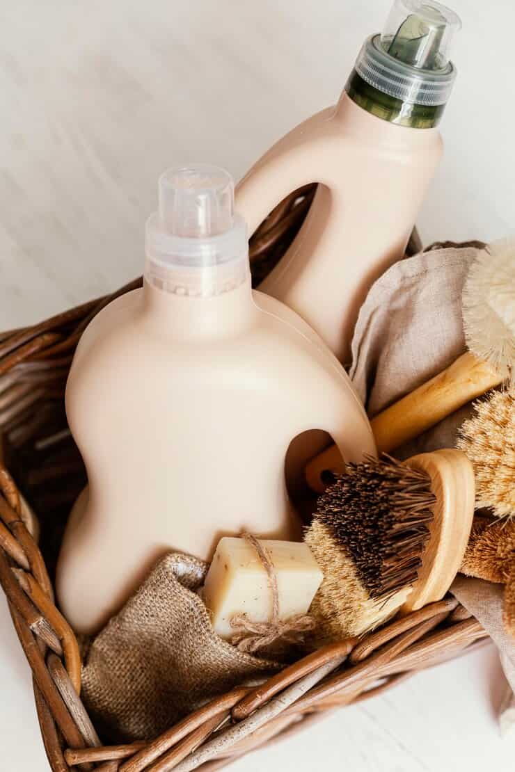 مایع لباسشویی با نرم کننده داخلی برای لطافت پایدار و تمیزی عمیق